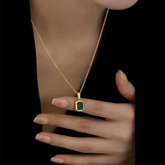 ALTHEA™ GREEN GEMSTONE NECKLACE