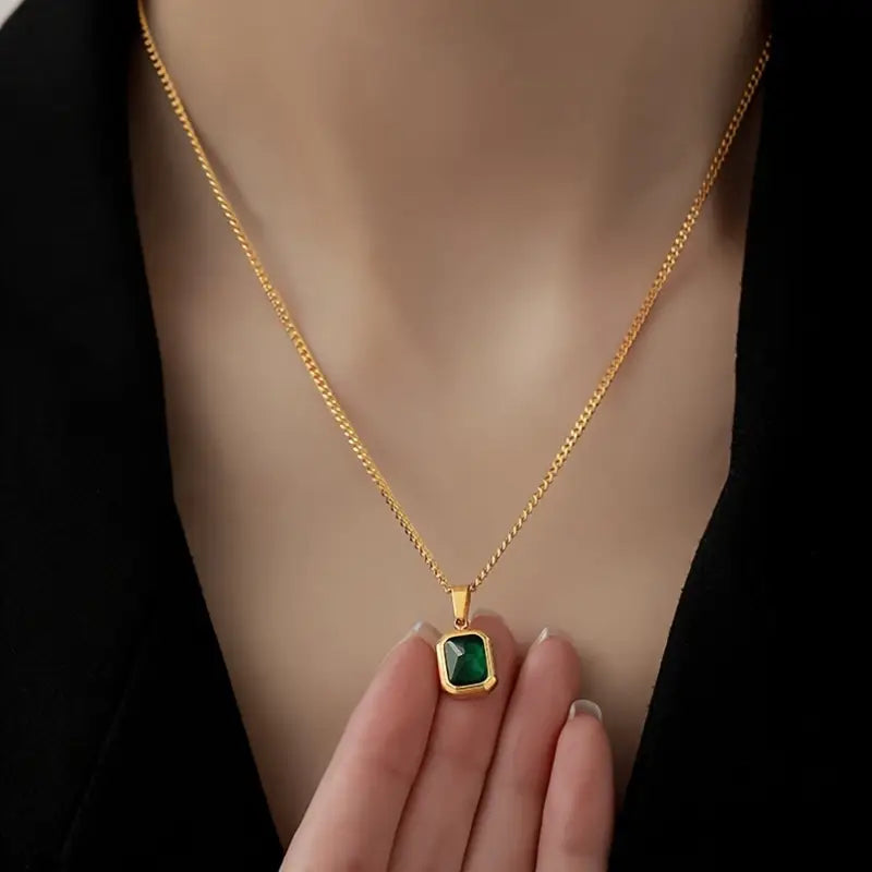 ALTHEA™ GREEN GEMSTONE NECKLACE