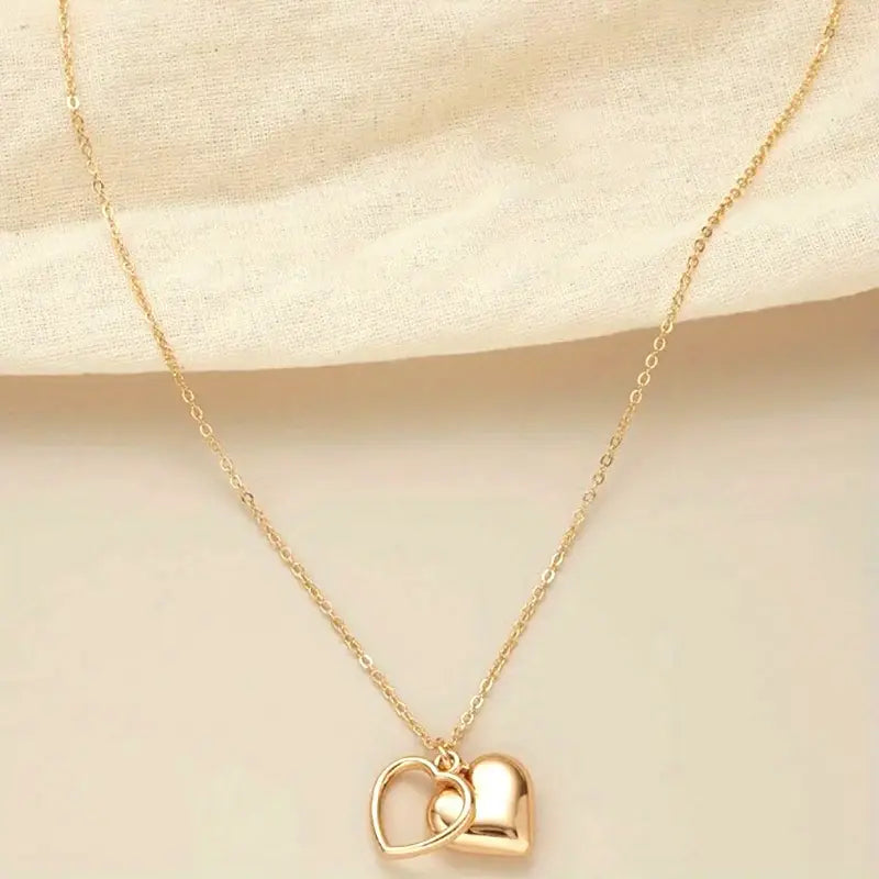 SADIE™ HEART PENDANT NECKLACE