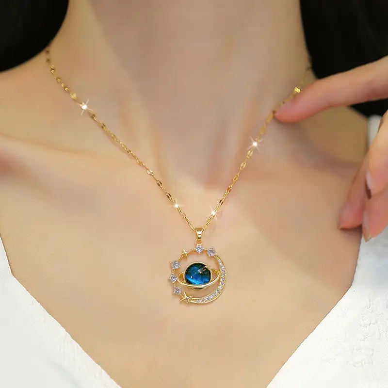 BELLE™ DREAMY PLANET MOON NECKLACE