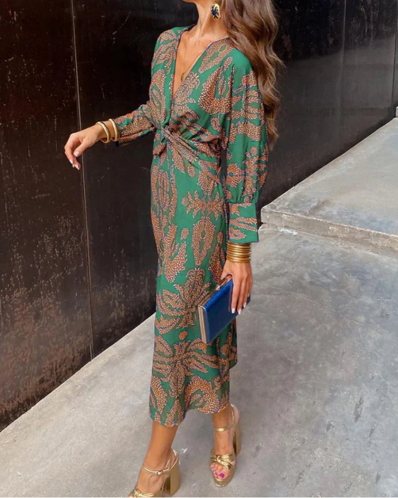 ALÉYA™ – ELEGANT LONG-SLEEVE DRESS FOR PARTIES AND EVENTS