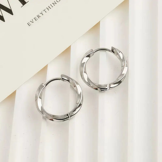 ELARA™ TWISTED HOOP EARRINGS