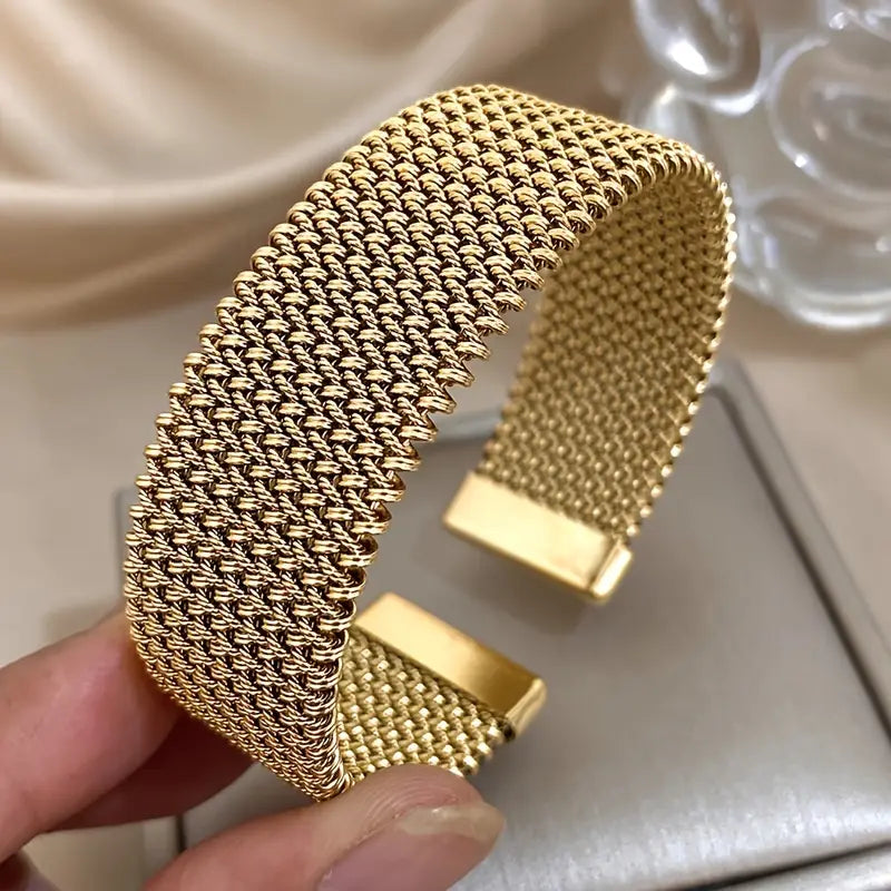 PENELOPE™ WIDE VINTAGE BRACELET