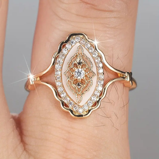 FAYLENE™ BOHO ZIRCONIA RING