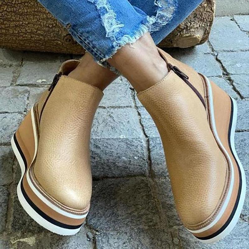 Botines de Cuña con Cremallera  Beige